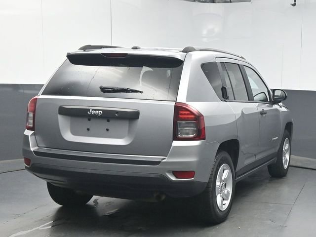 Used 2016 Jeep Compass Sport FWD image 7
