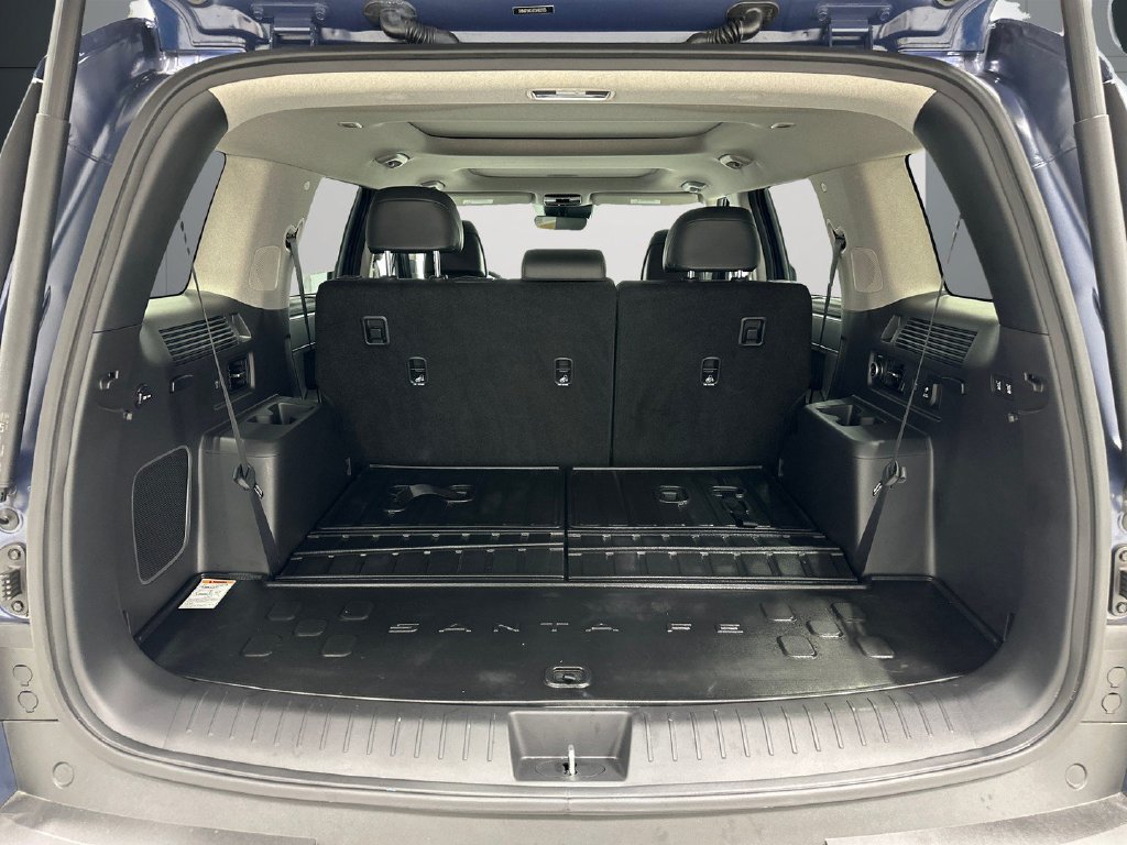 Used 2025 Hyundai Santa Fe Limited FWD image 13