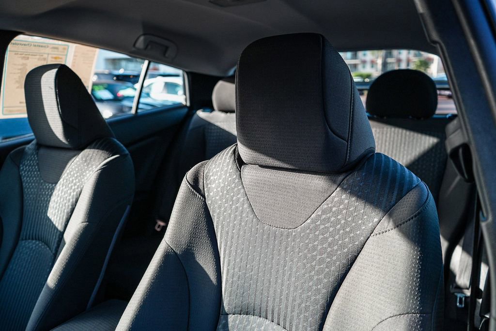 Used 2017 Toyota Prius Two w/ Carpet Mat Package FWD image 22
