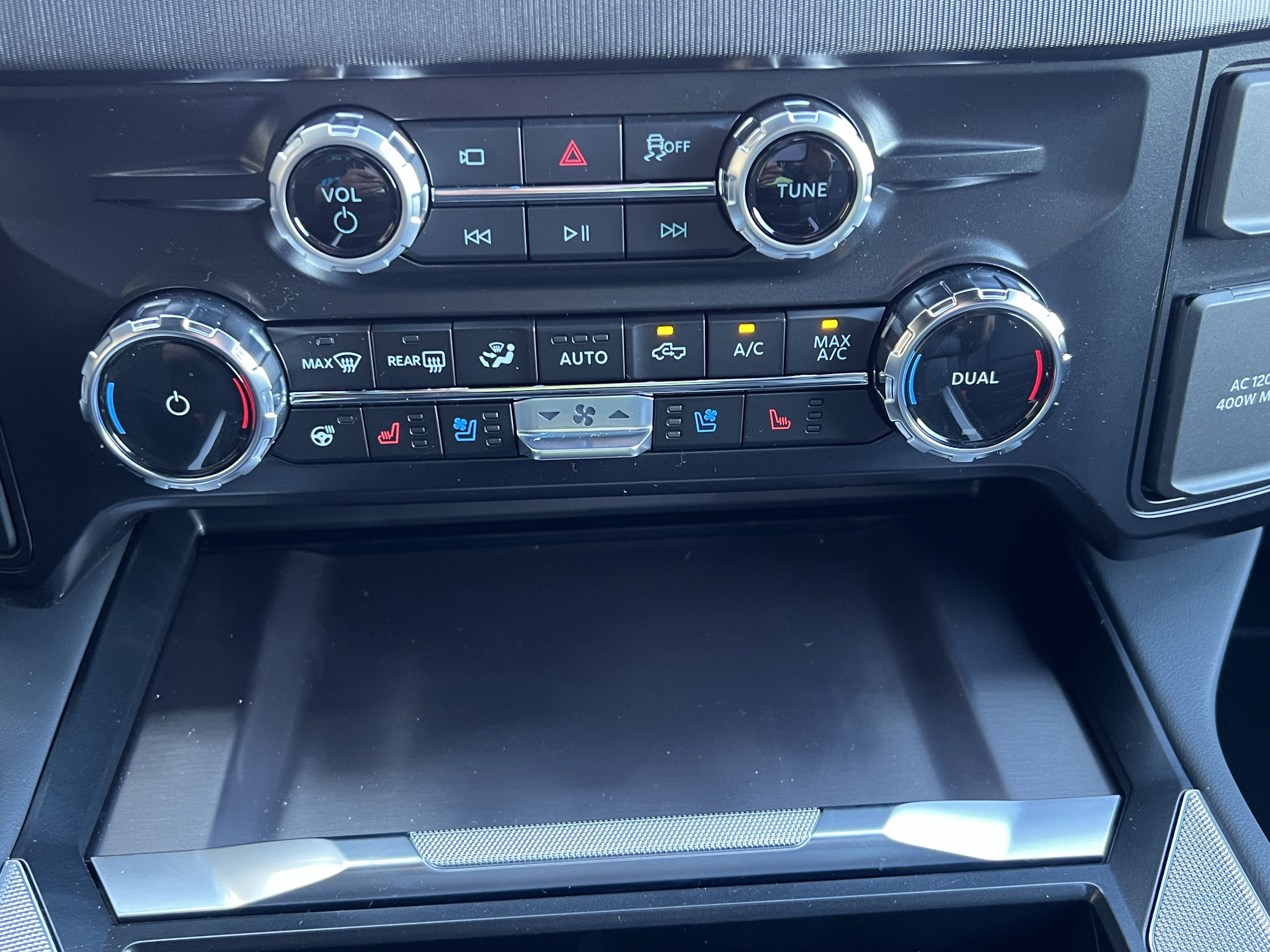 New 2026 Ford F350 Platinum w/ FX4 Off-Road Package AWD/4WD image 42