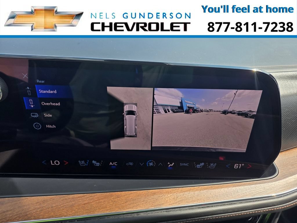 Certified 2025 Chevrolet Suburban High Country AWD/4WD image 26
