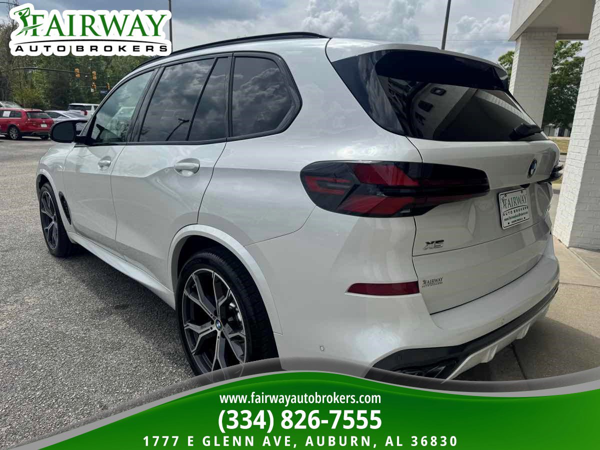 Used 2026 BMW X5 M60i w/ Climate Comfort Package image 8
