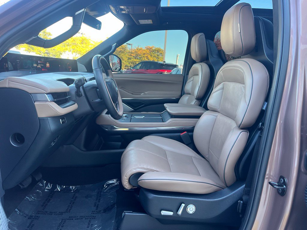 Certified 2025 Lincoln Navigator L Black Label AWD/4WD image 29