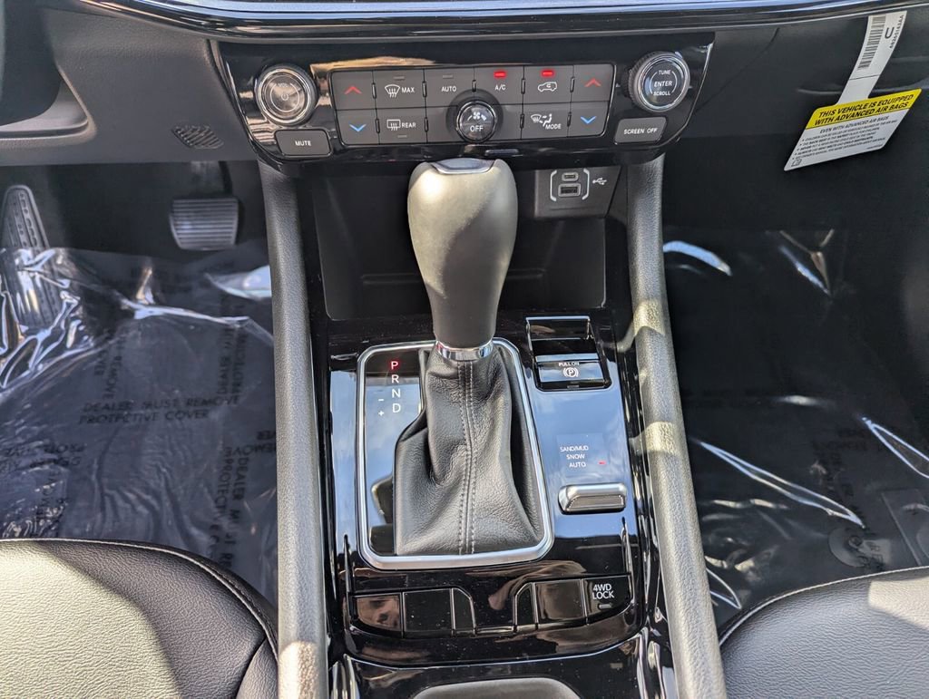 New 2026 Jeep Compass Latitude image 15