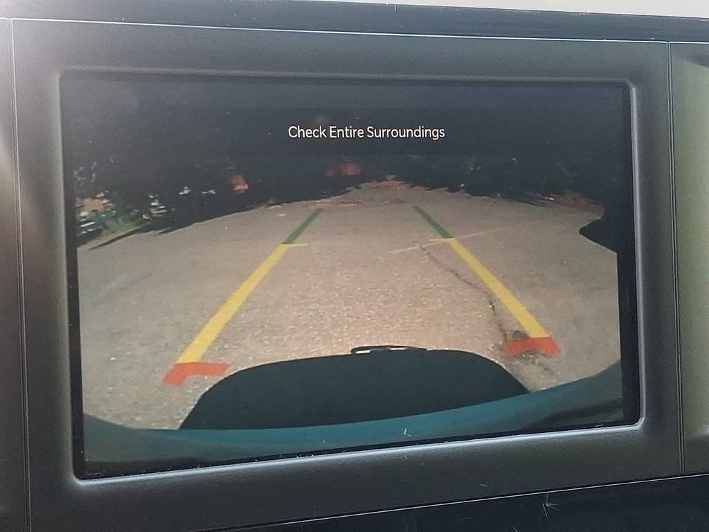 Used 2024 Chrysler Voyager LX FWD image 18