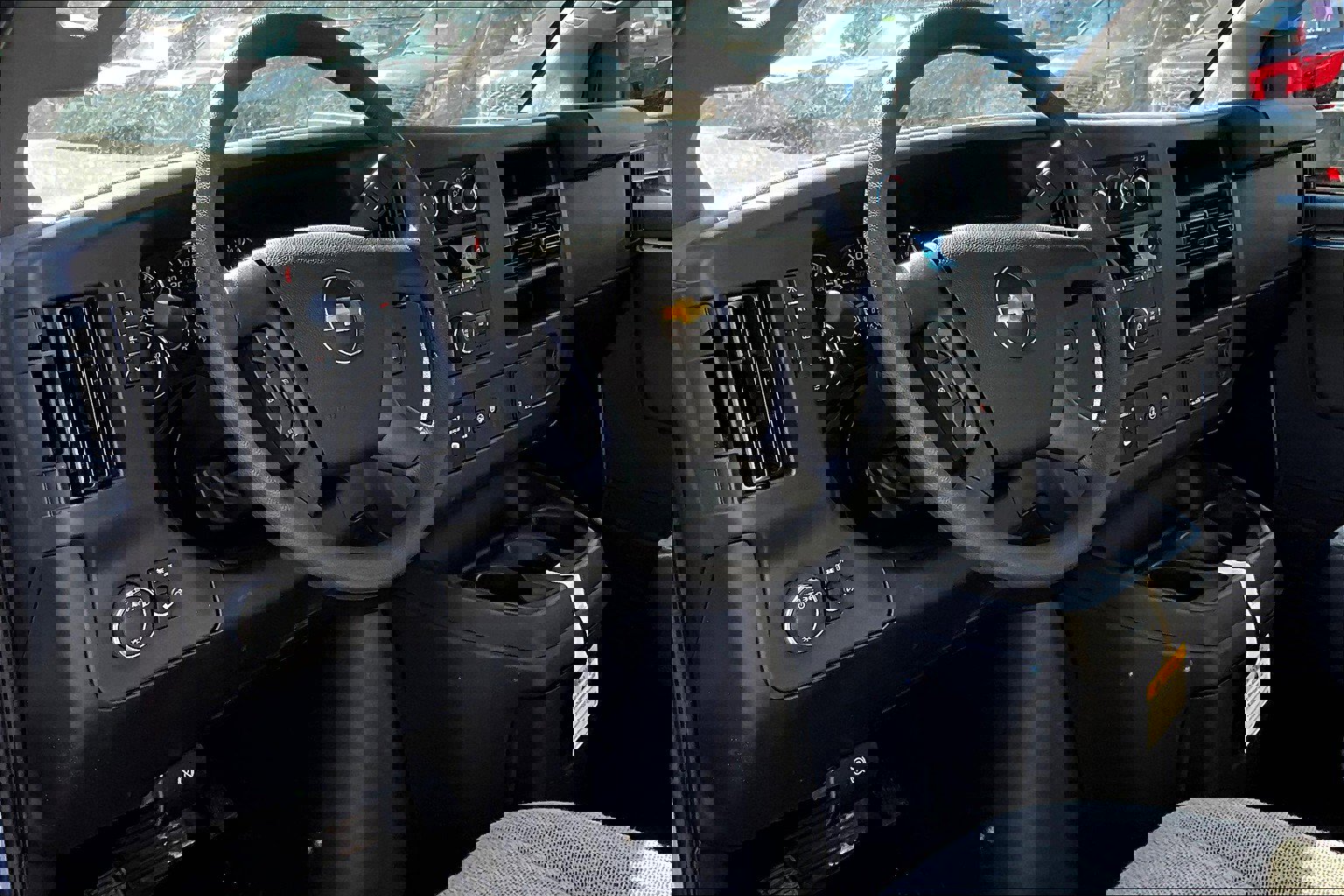 New 2024 Chevrolet Express 3500 w/ Power Convenience Package image 6