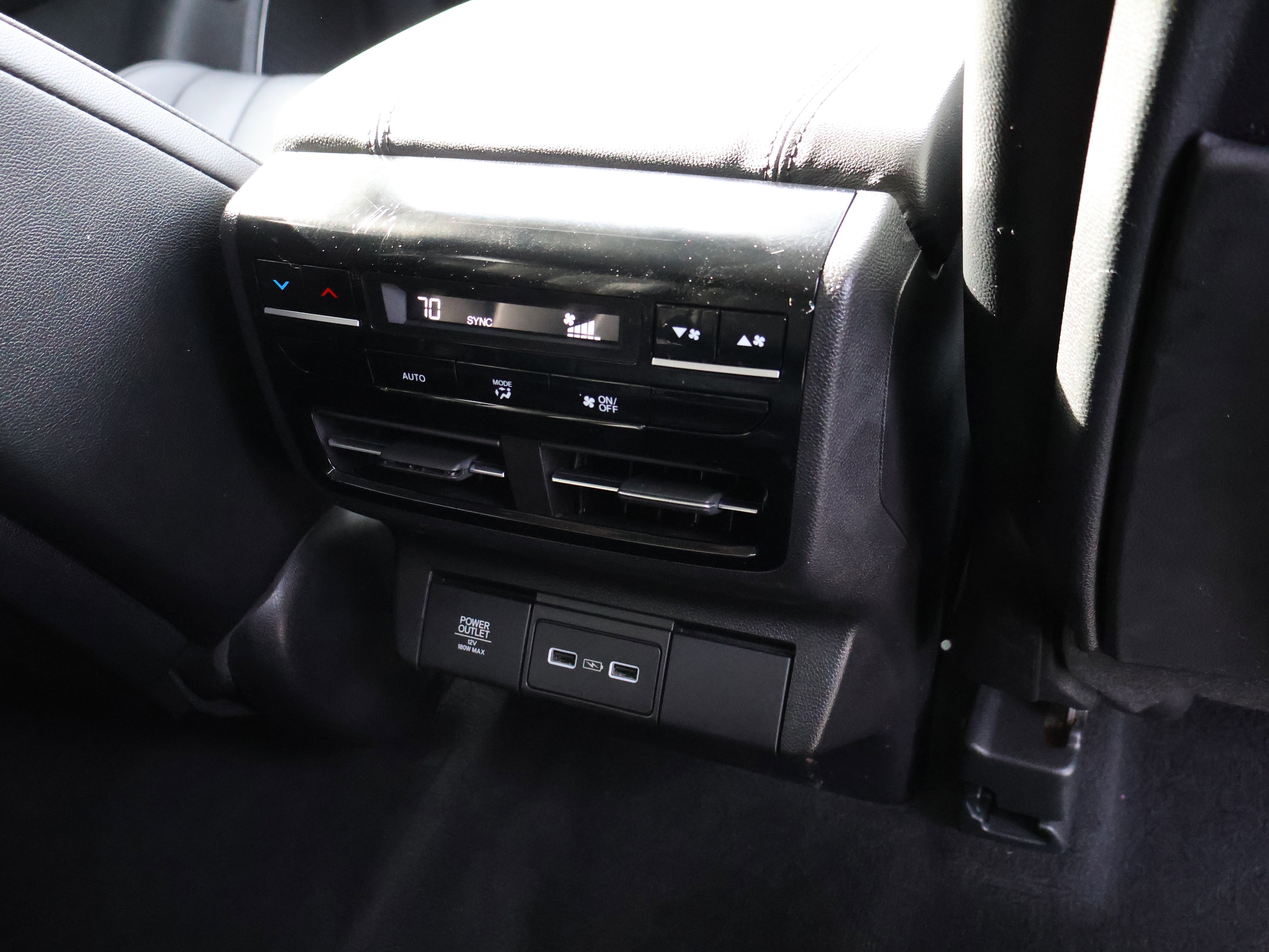 Used 2023 Acura MDX SH-AWD image 15