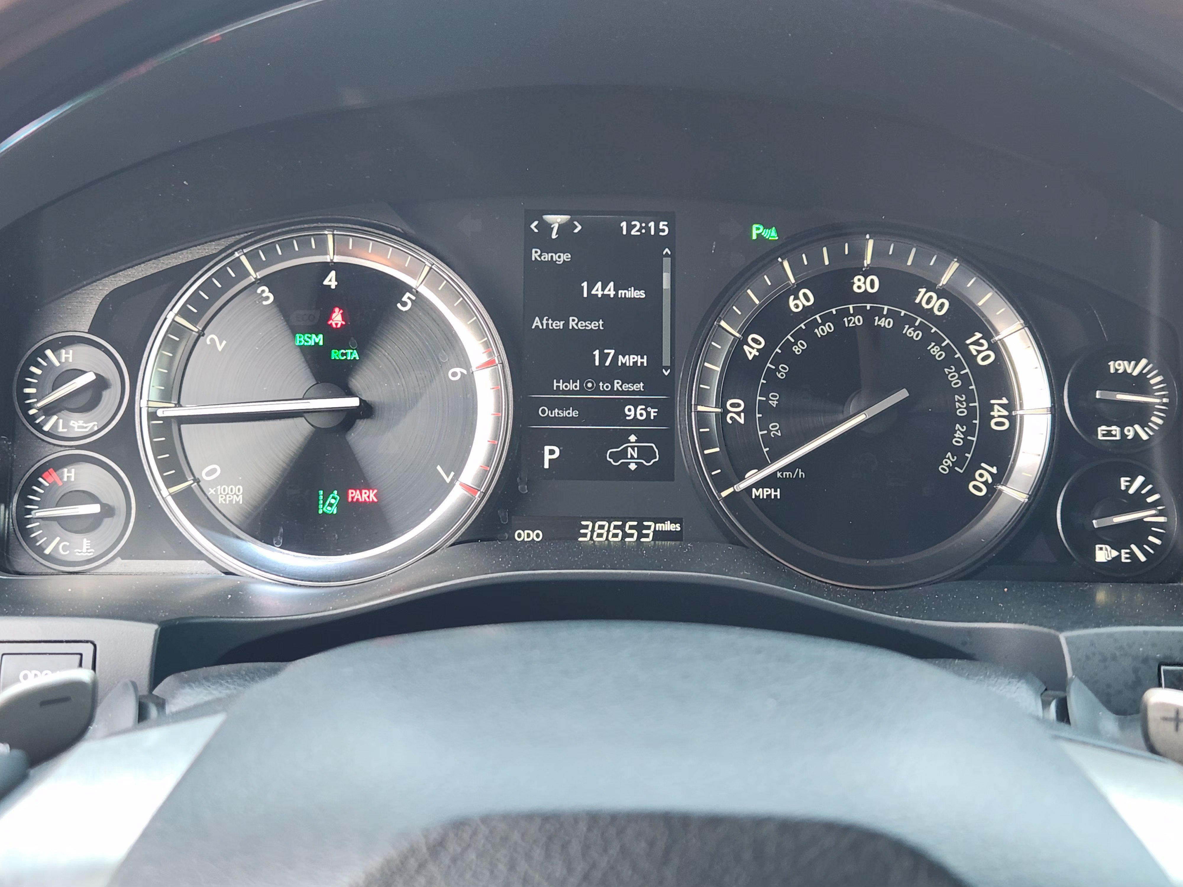 Used 2021 Lexus LX 570 4WD w/ Sport Package image 16