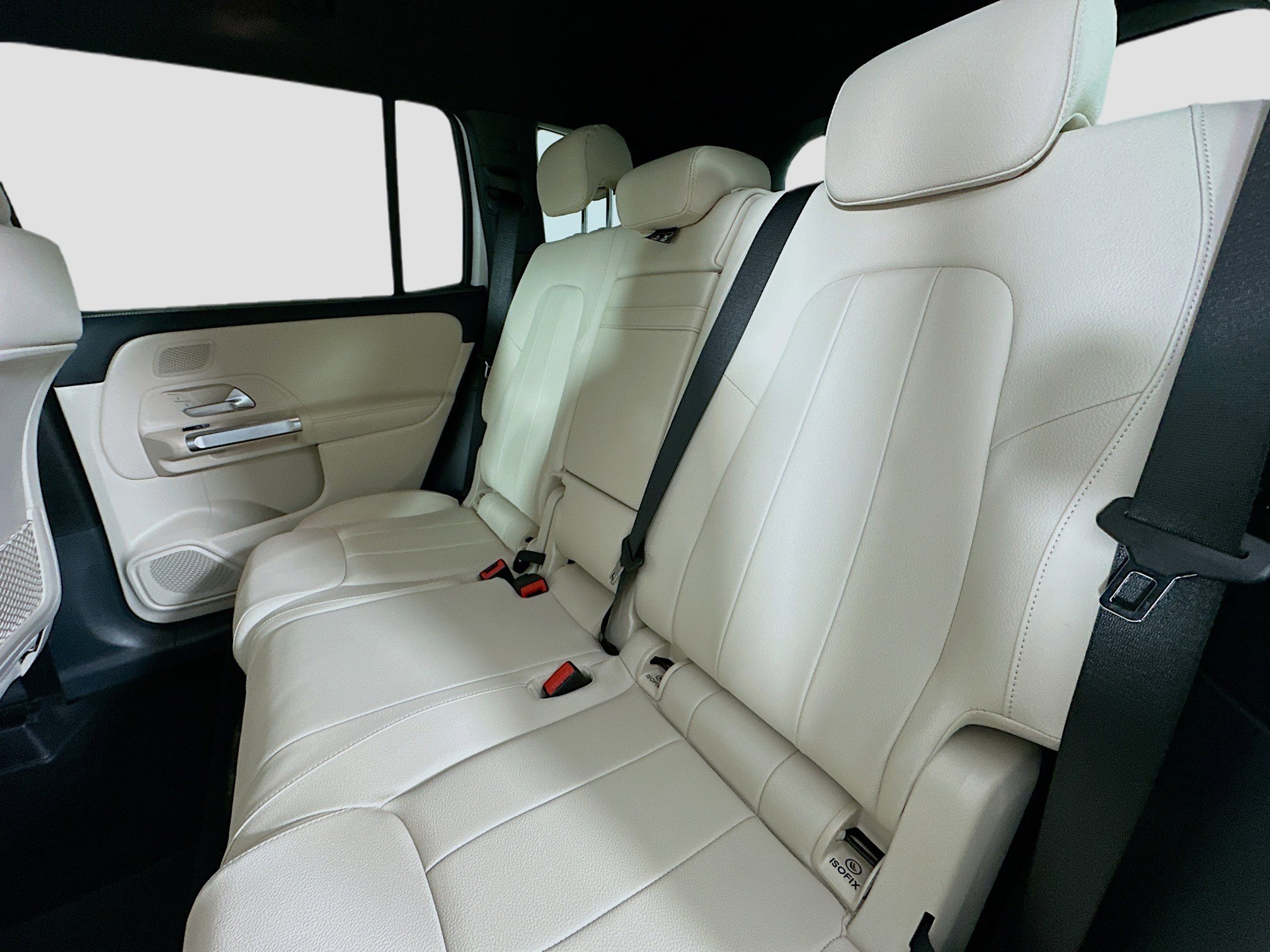 Certified 2025 Mercedes-Benz GLB 250 4MATIC image 31