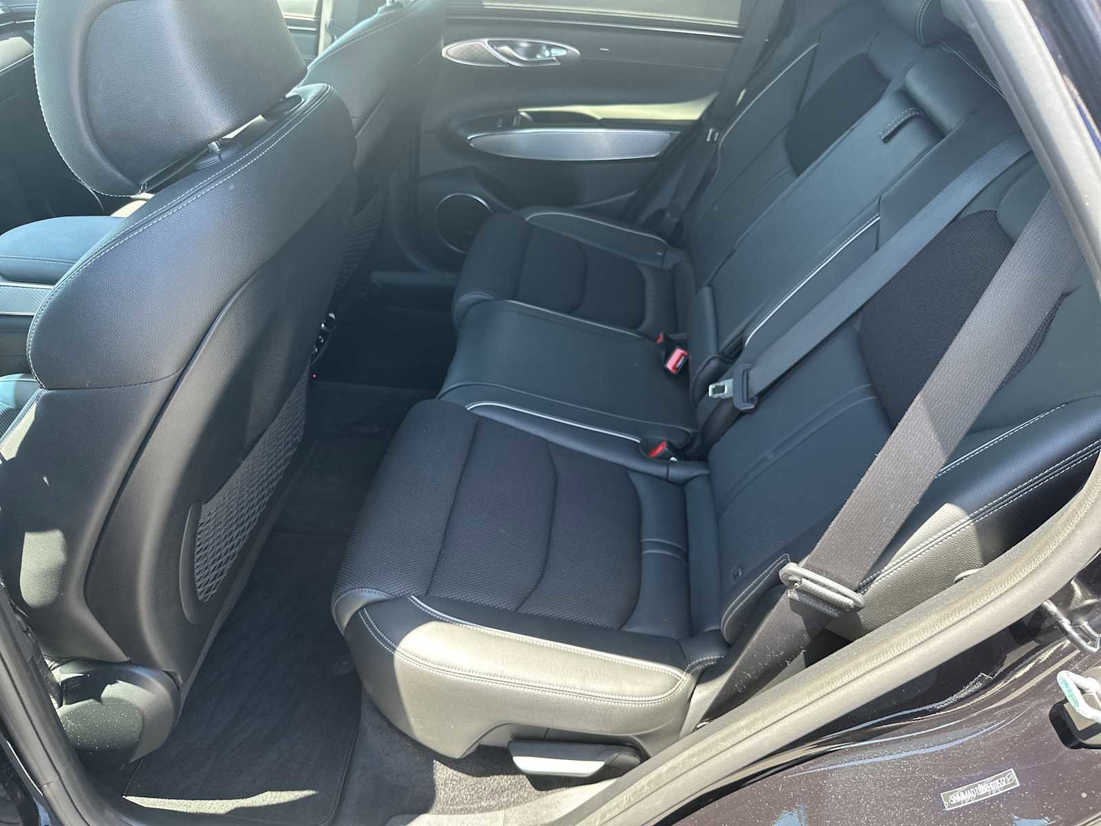 Used 2024 Genesis GV70 2.5T w/ Sport Prestige Package AWD/4WD image 21