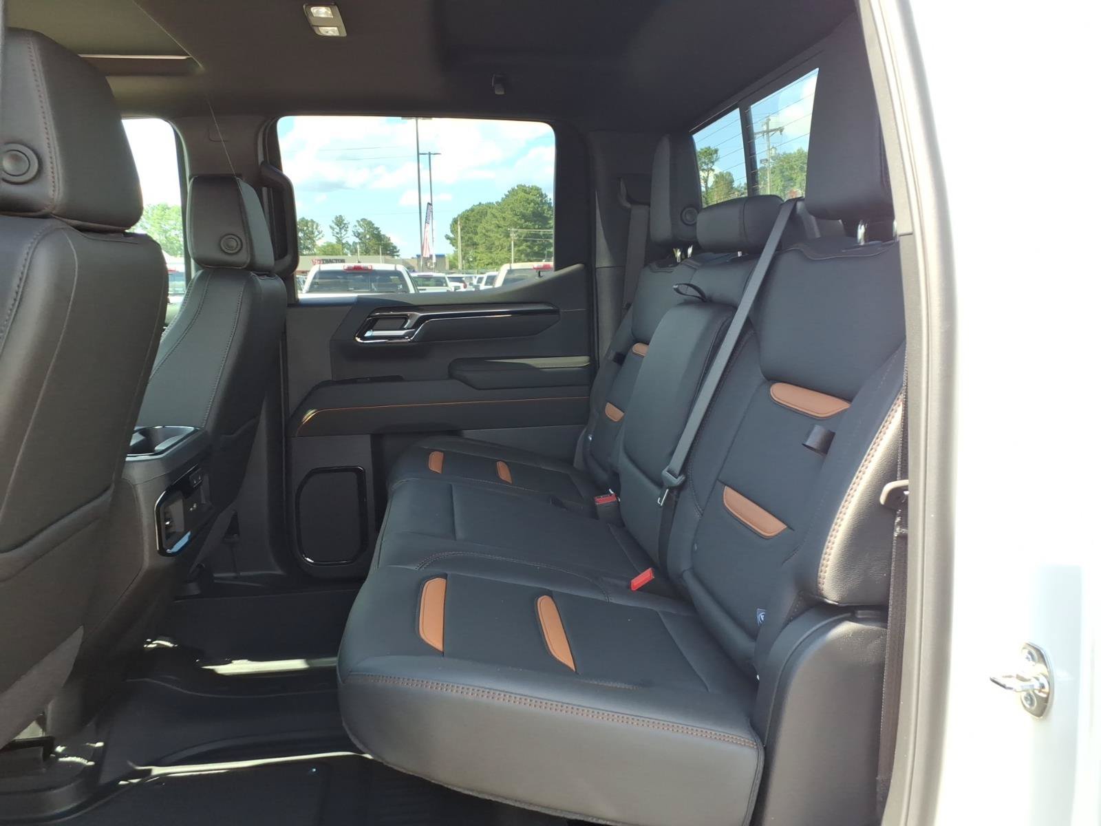 New 2026 GMC Sierra 1500 AT4 w/ AT4 Premium Package AWD/4WD image 22