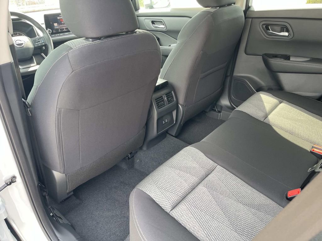 New 2026 Nissan Rogue SV FWD image 19