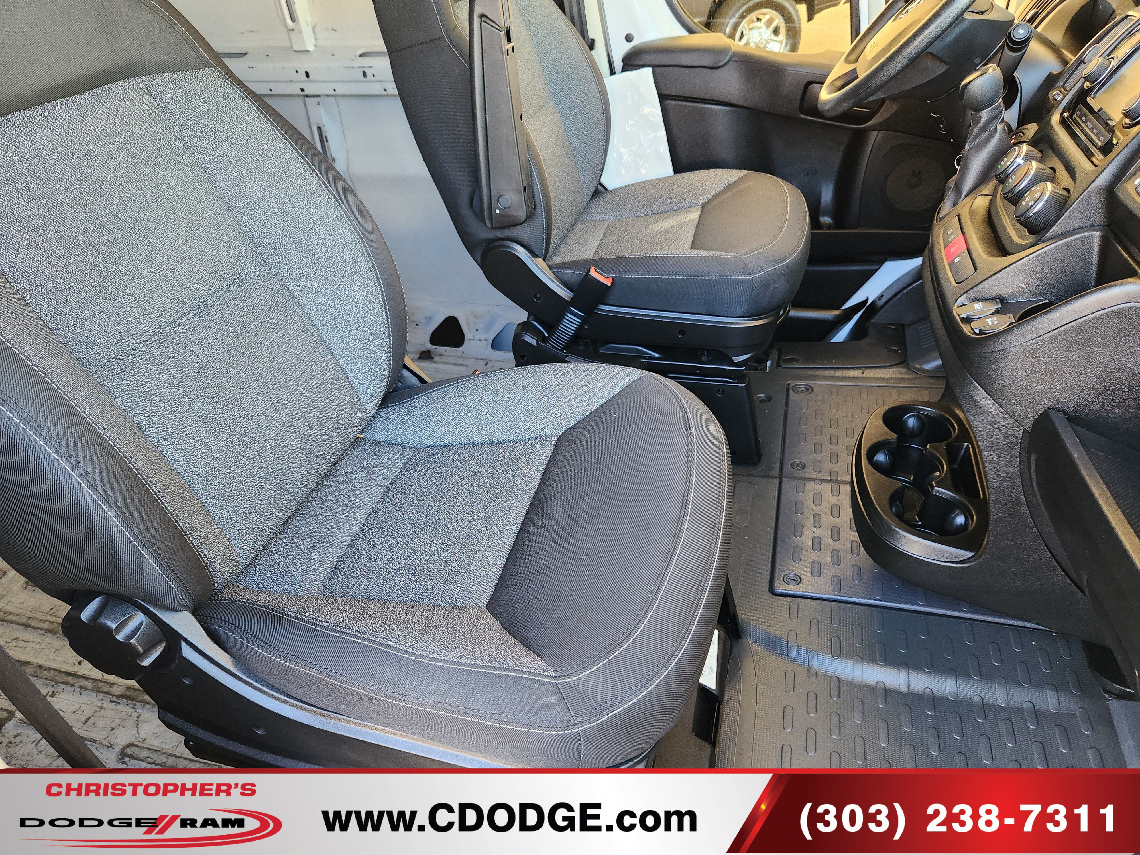 Used 2017 RAM ProMaster 2500 w/ Premium Appearance Group FWD image 22