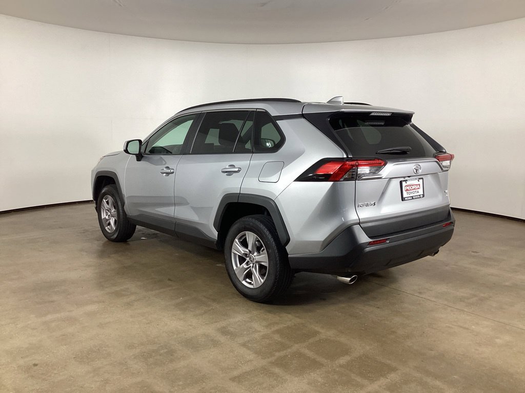 Used 2025 Toyota RAV4 XLE AWD/4WD image 7