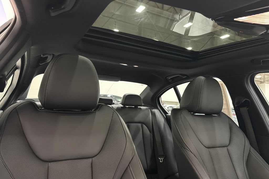 Used 2024 BMW 330e w/ Convenience Package RWD image 18