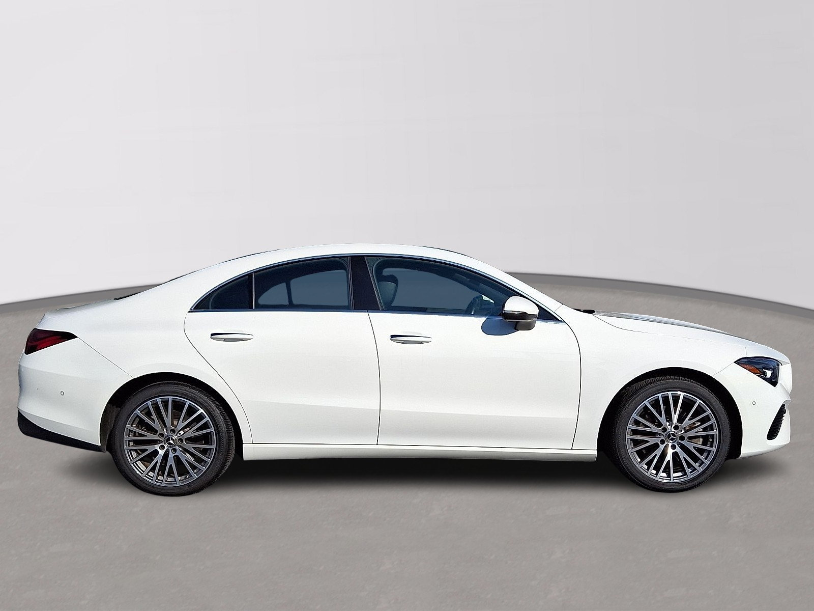 Used 2025 Mercedes-Benz CLA 250 4MATIC image 7