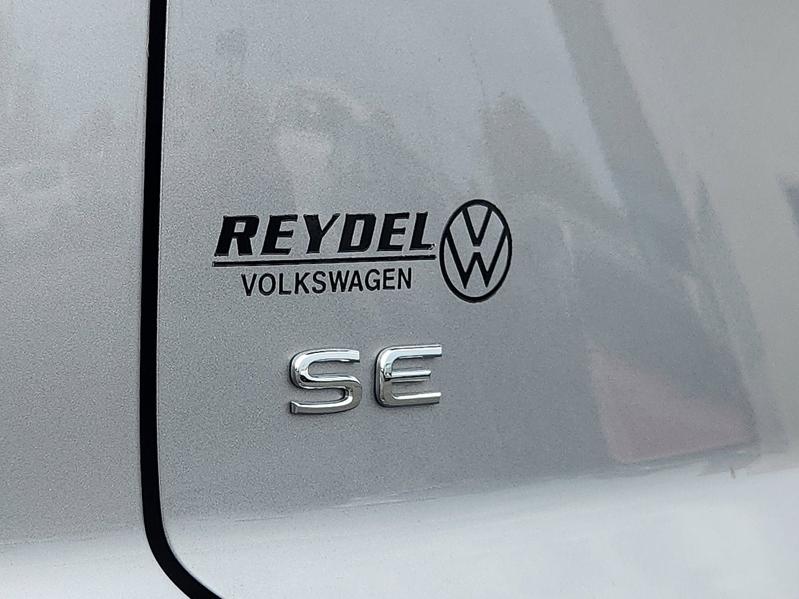 Used 2024 Volkswagen Atlas Cross Sport SE AWD/4WD image 27