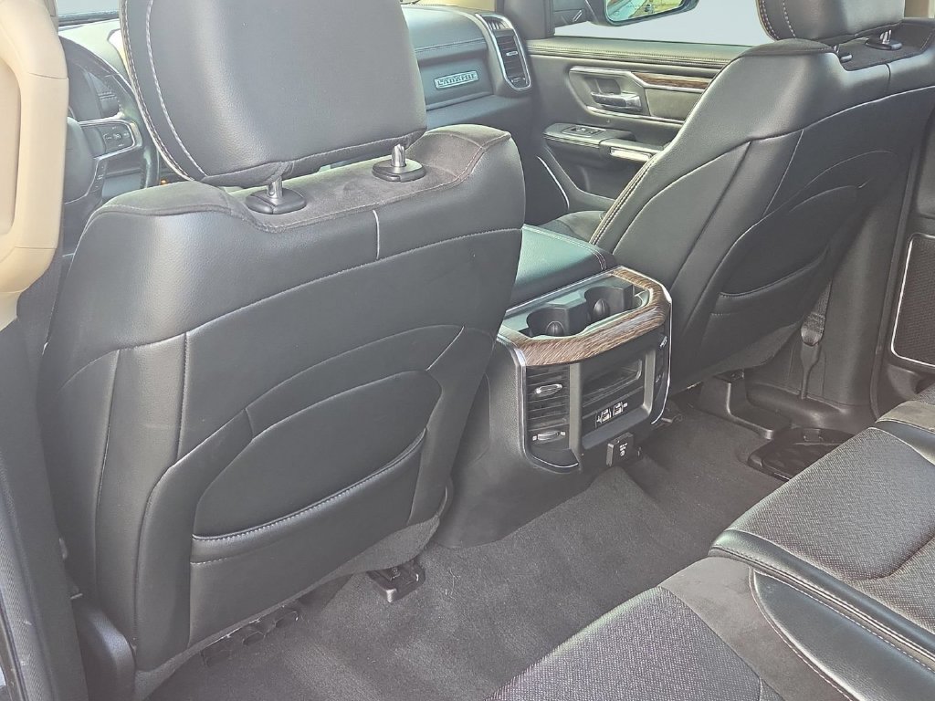 Used 2019 RAM 1500 Laramie AWD/4WD image 23