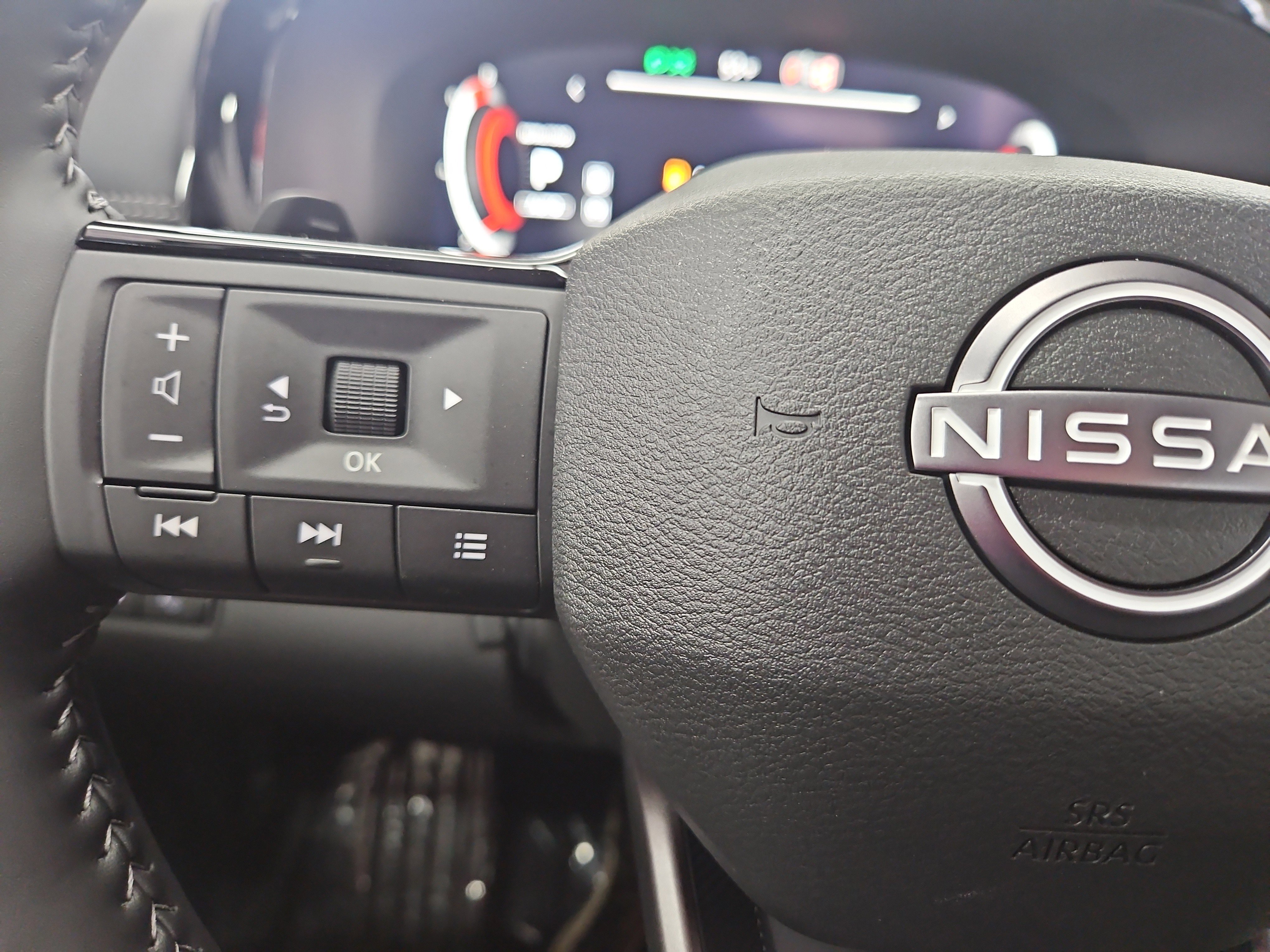 New 2026 Nissan Pathfinder Platinum AWD/4WD image 18
