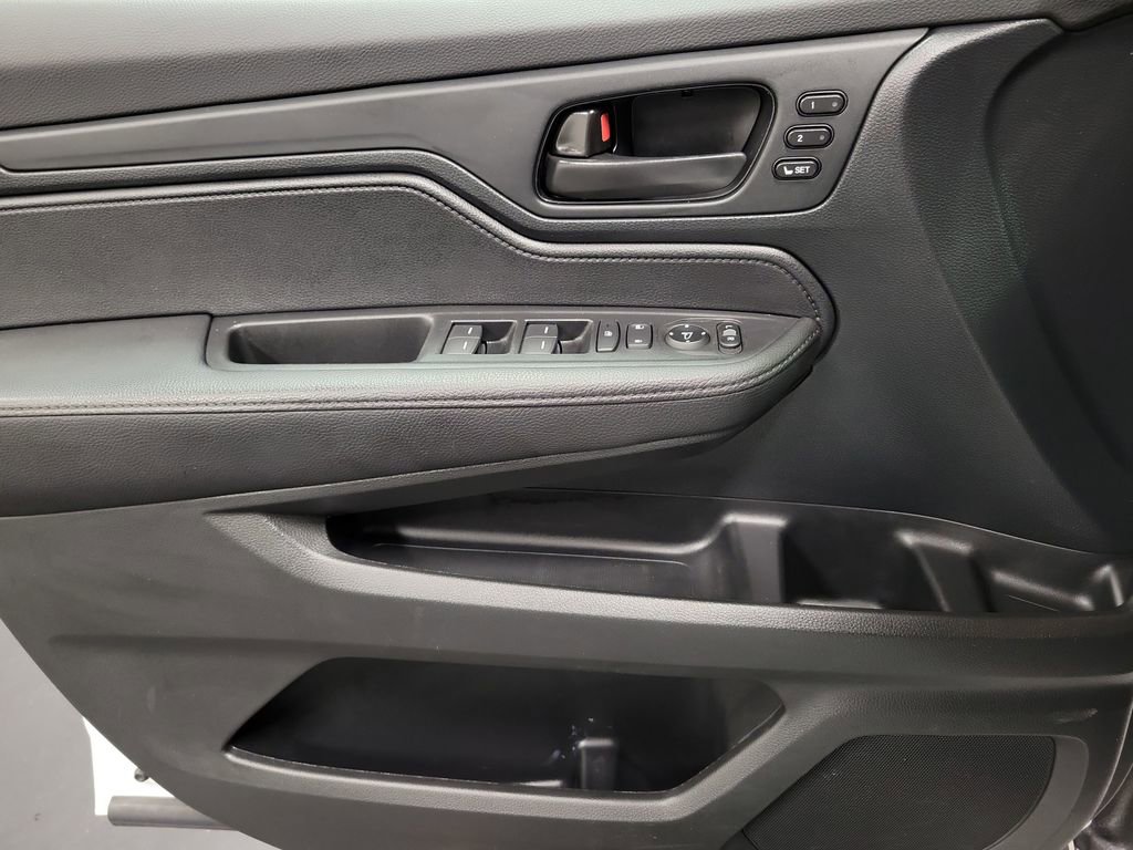 Used 2023 Honda Odyssey EX-L image 23