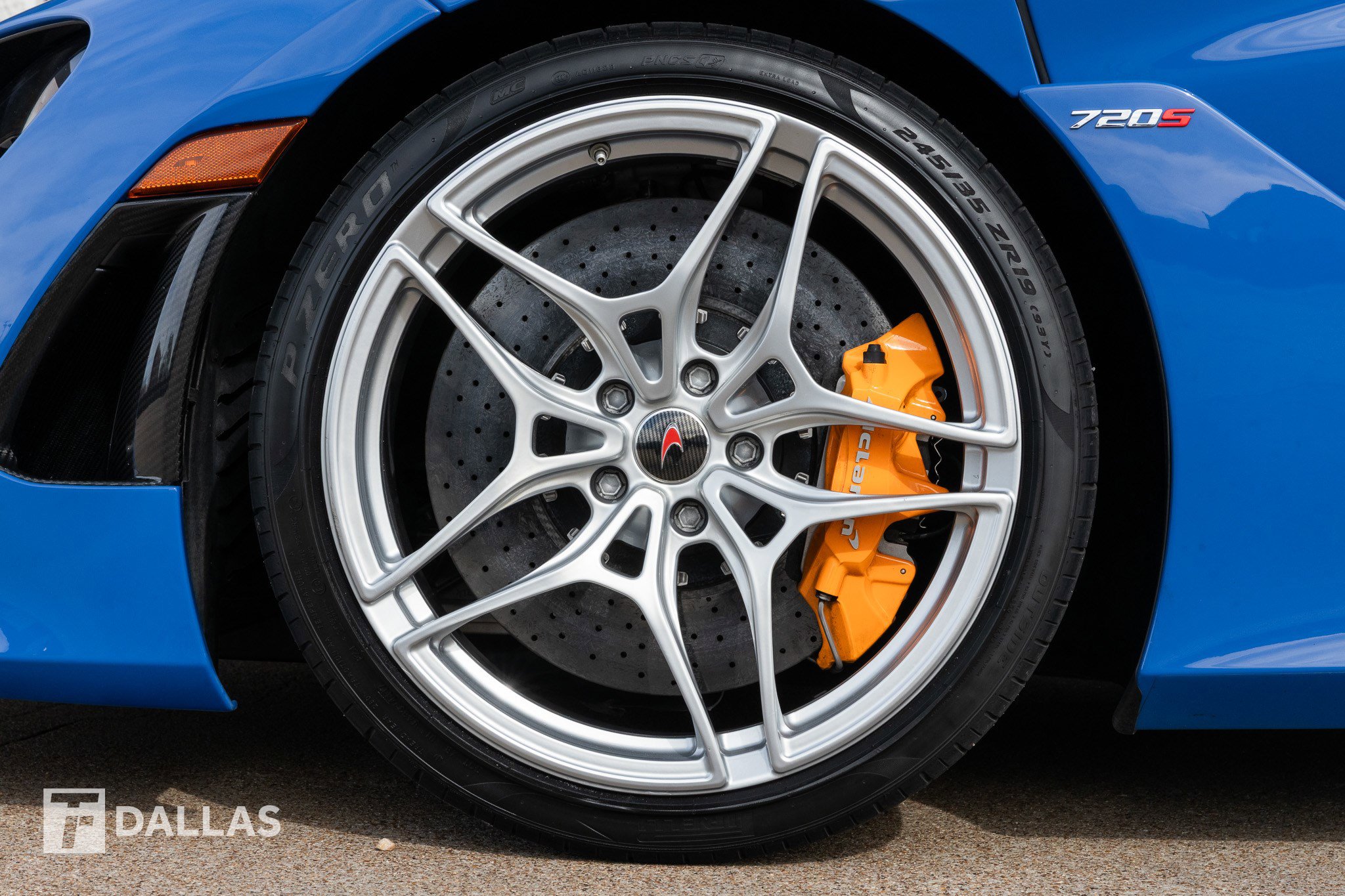 Used 2018 McLaren 720S image 13