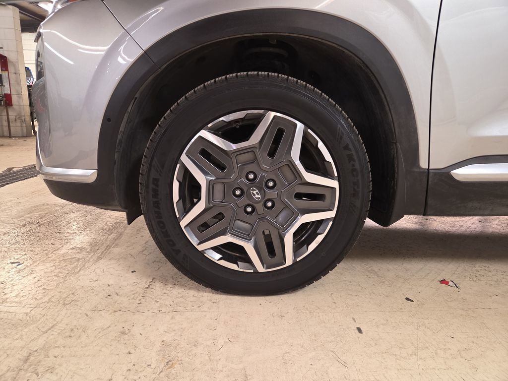 Used 2022 Hyundai Santa Fe Limited image 26