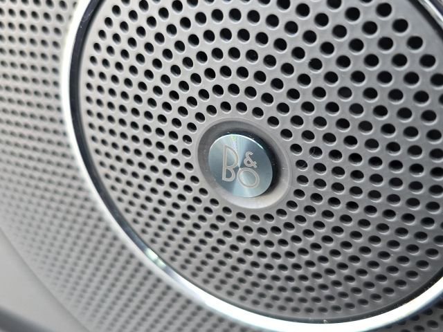 Used 2021 Ford Expedition Limited image 32