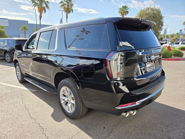 New 2026 Chevrolet Suburban Premier AWD/4WD image 3