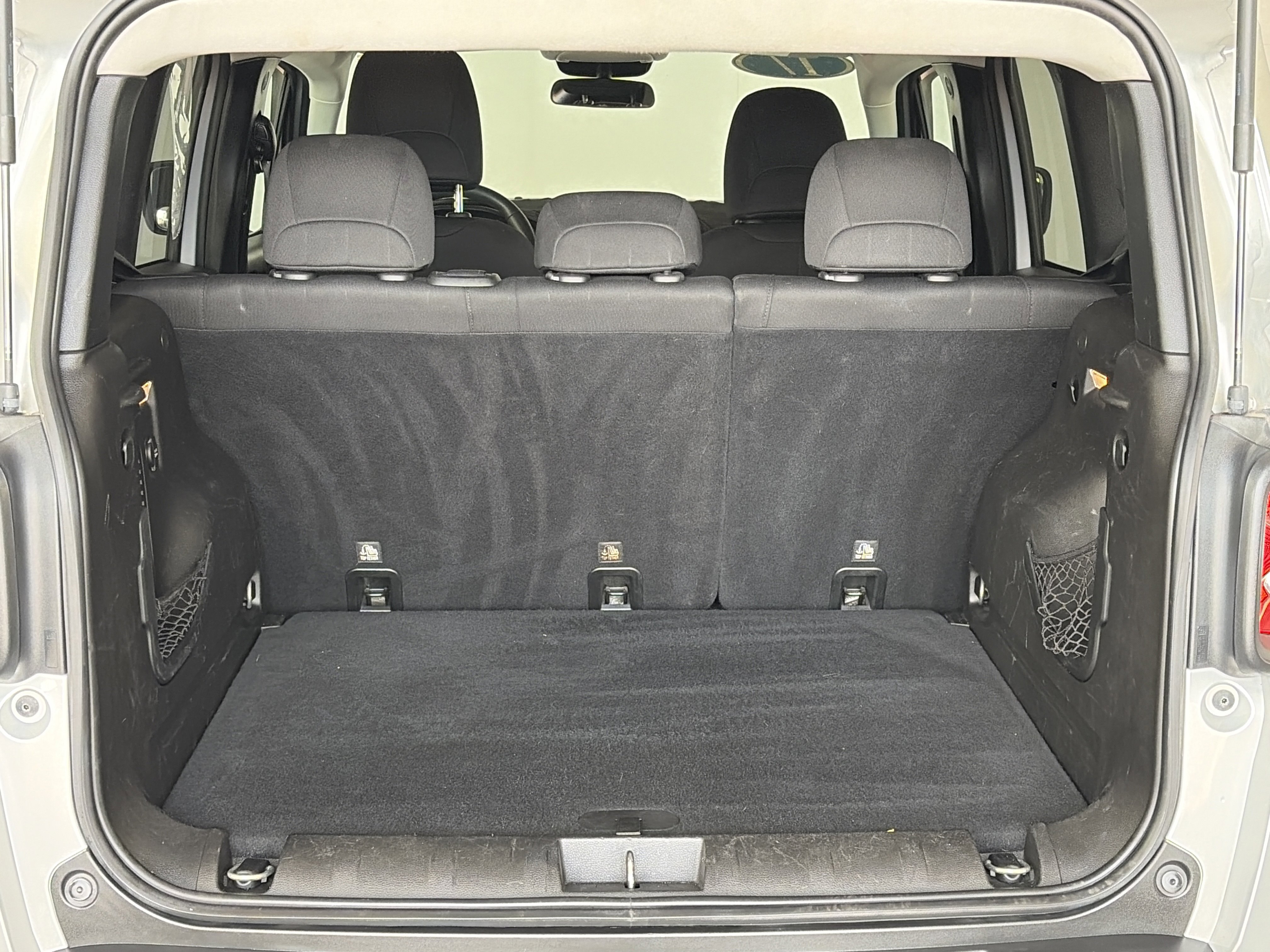 Used 2017 Jeep Renegade Sport w/ Power & Air Group image 29