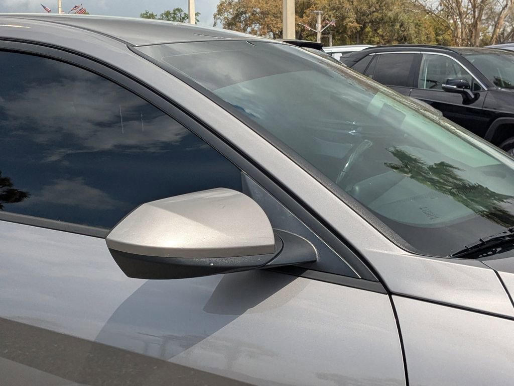 Used 2021 Hyundai Elantra SEL w/ Convenience Package image 11