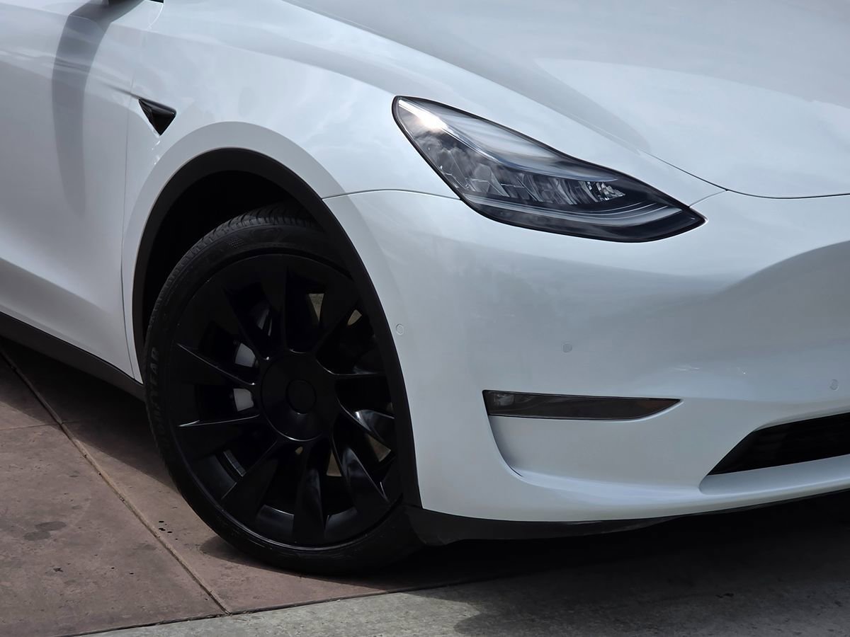 Used 2021 Tesla Model Y Long Range AWD/4WD image 3