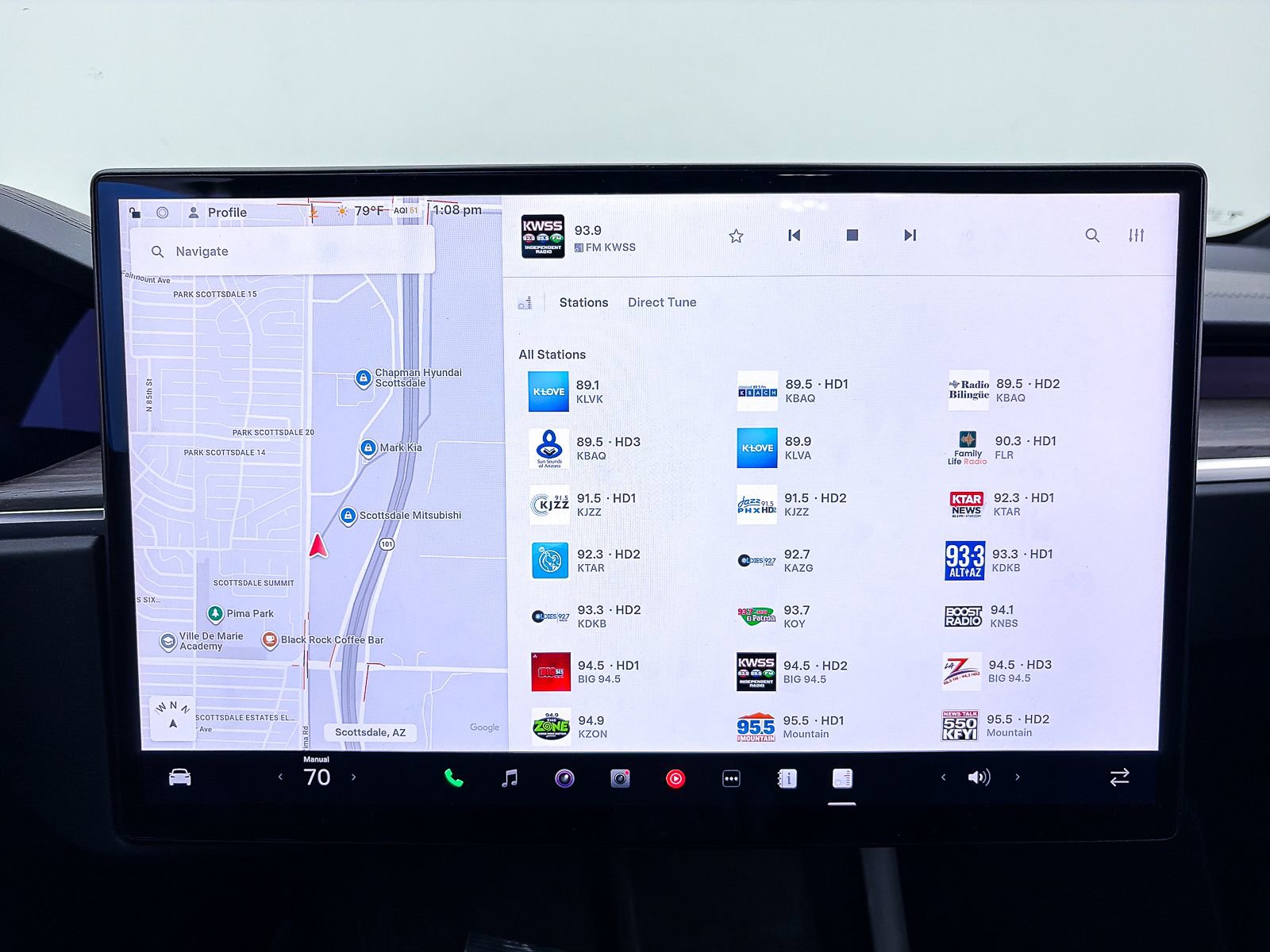 Used 2023 Tesla Model X Standard Range image 21