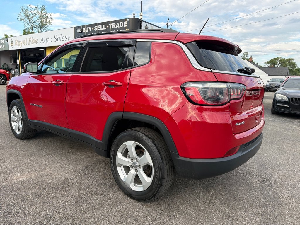 Used 2021 Jeep Compass Latitude w/ Convenience Group AWD/4WD image 9