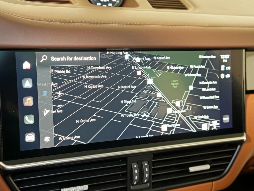 Certified 2023 Porsche Cayenne Turbo AWD/4WD image 31