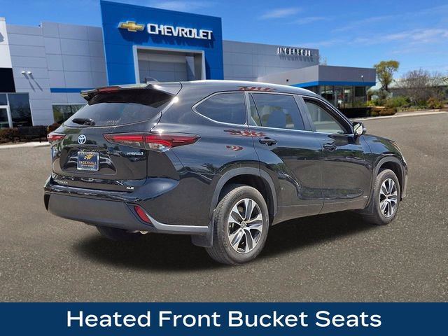 Used 2024 Toyota Highlander XLE AWD/4WD image 24