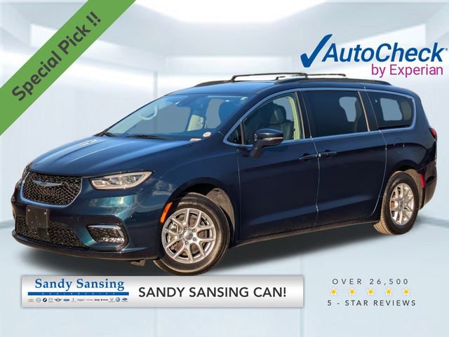 Used 2022 Chrysler Pacifica Touring-L image 1