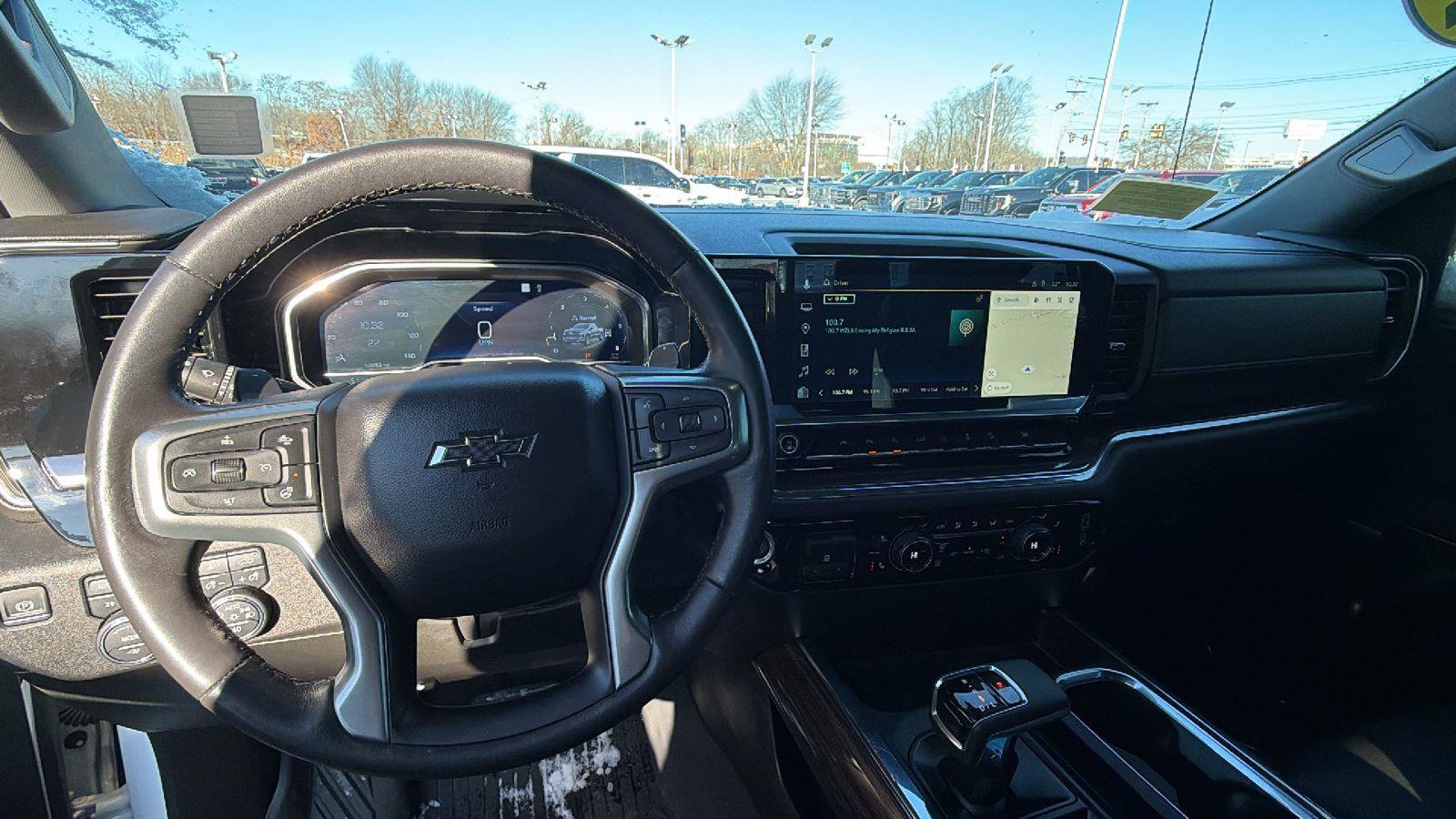 Used 2023 Chevrolet Silverado 1500 RST image 18