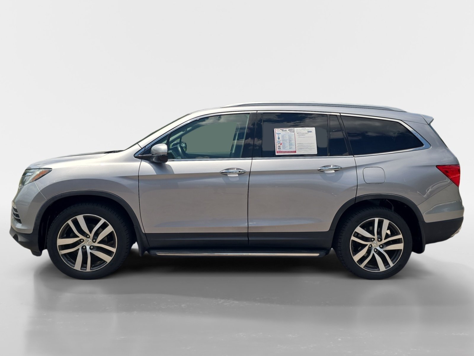 Used 2018 Honda Pilot Elite image 2