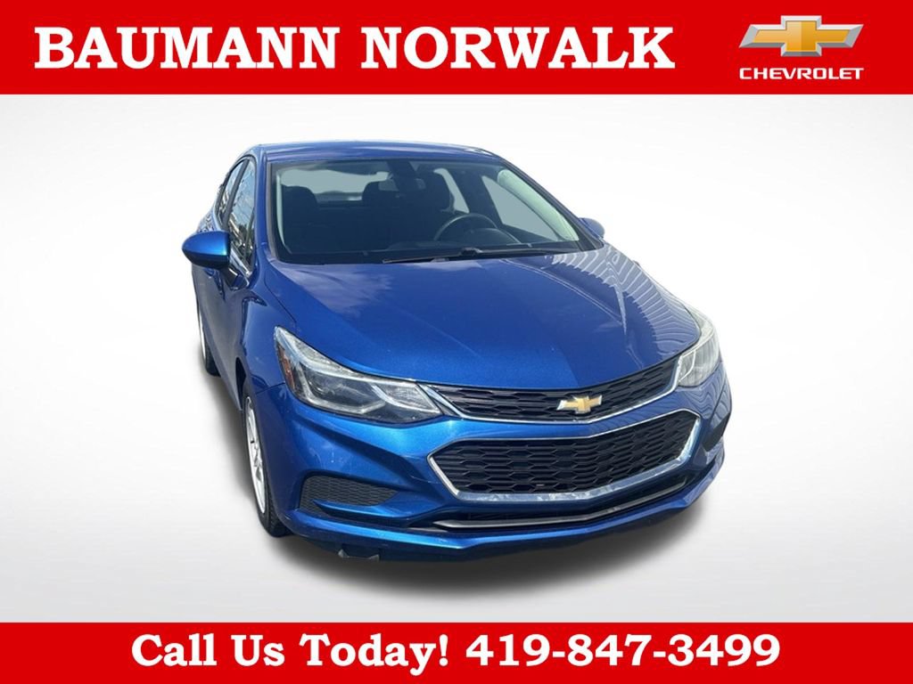 Used 2016 Chevrolet Cruze LT FWD image 2