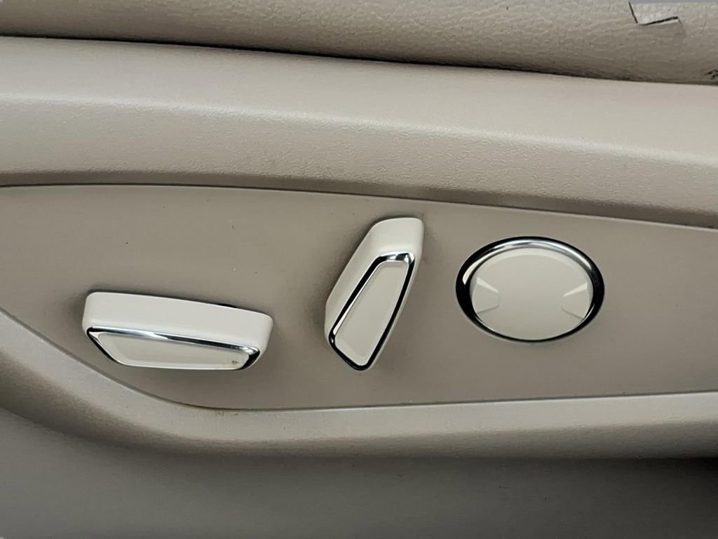 Certified 2023 Lincoln Nautilus FWD image 18