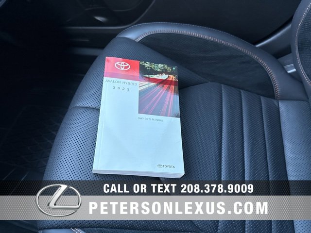 Used 2022 Toyota Avalon XSE image 27