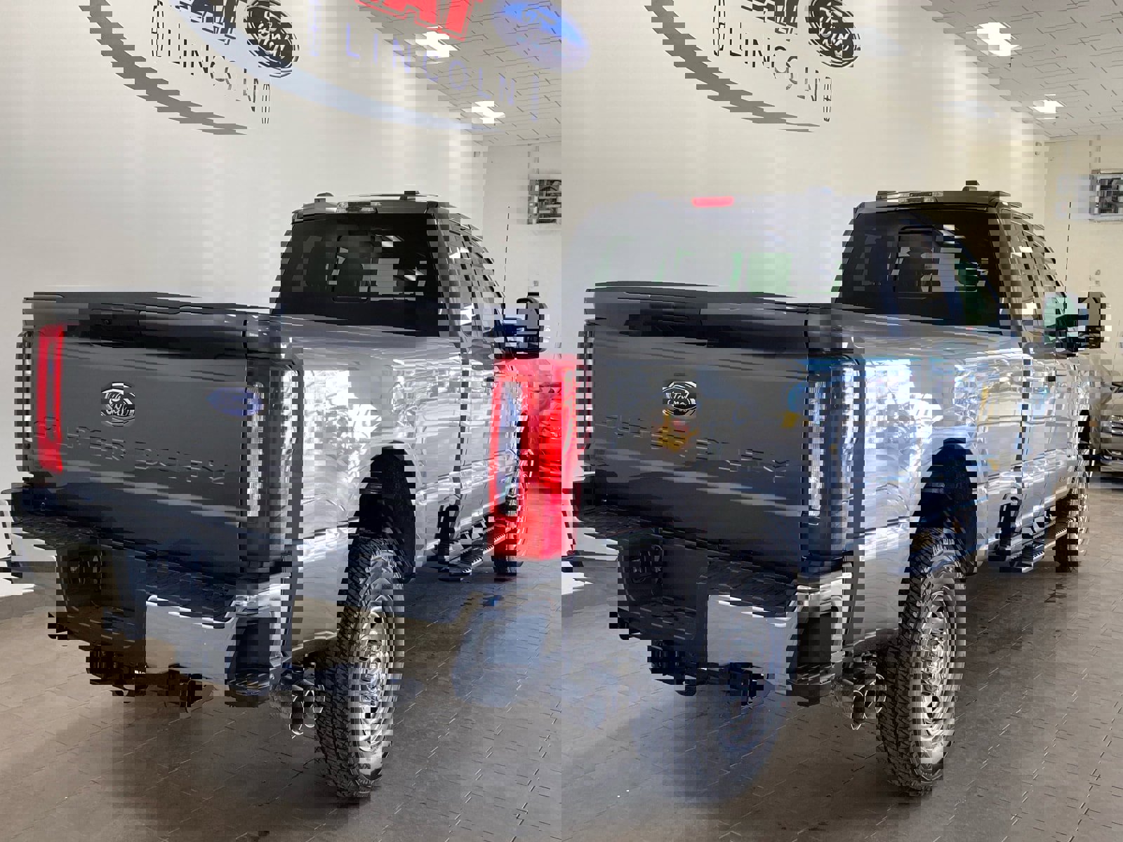 New 2026 Ford F250 XL w/ XL Chrome Package image 7