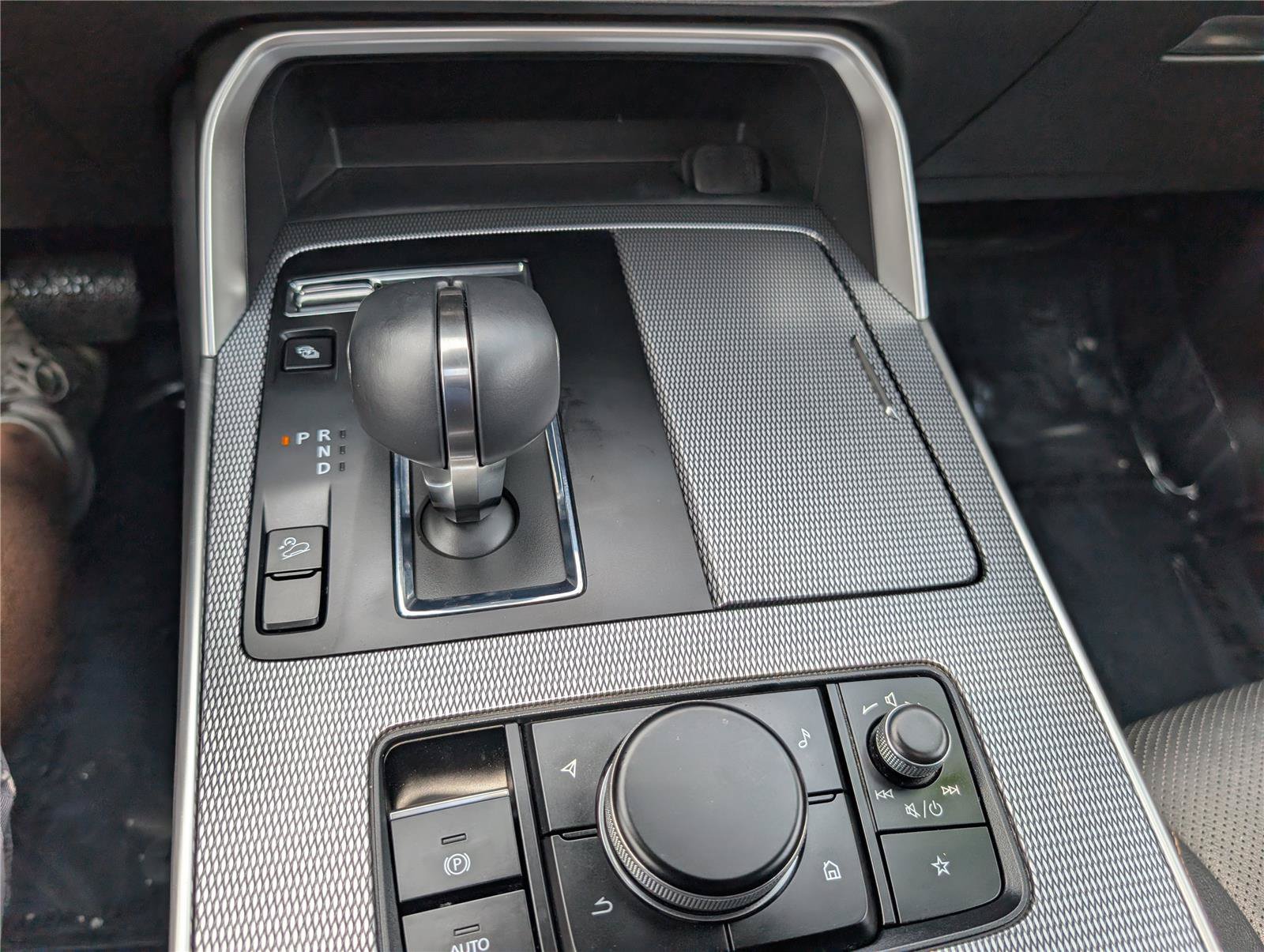 Used 2024 MAZDA CX-90 Plug-In Hybrid w/ Preferred AWD/4WD image 27