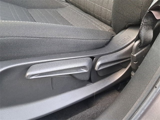 Used 2024 Honda HR-V LX image 19