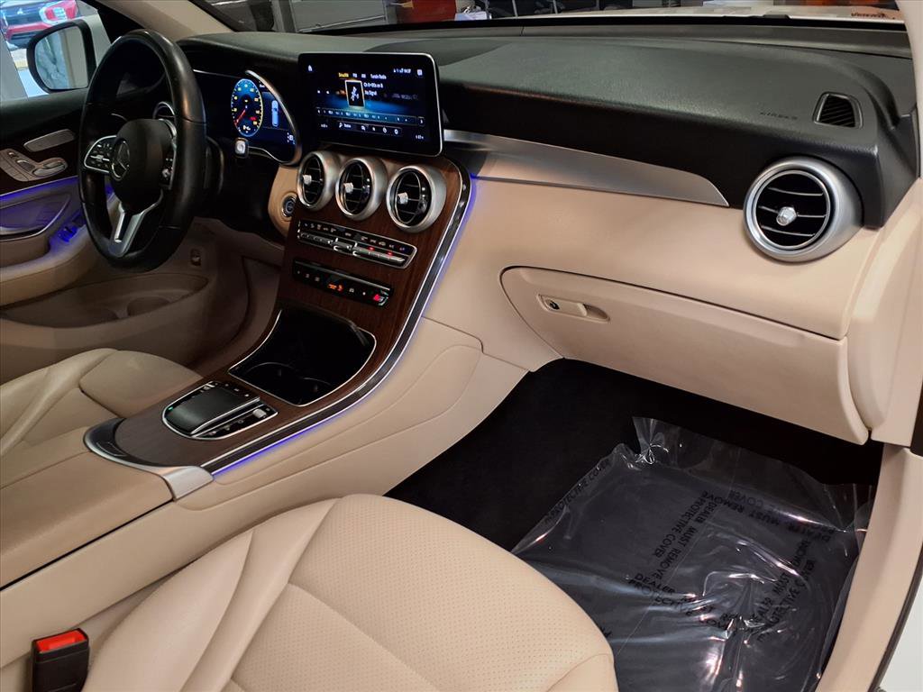 Used 2022 Mercedes-Benz GLC 300 4MATIC image 9