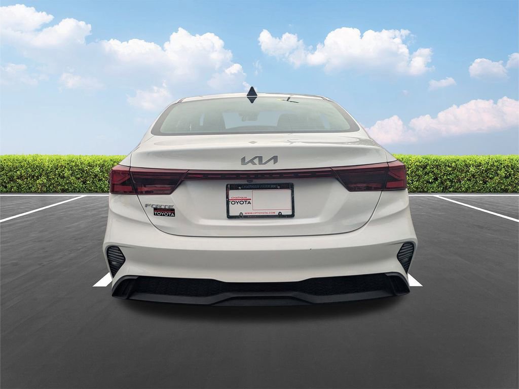 Used 2024 Kia Forte LXS image 5