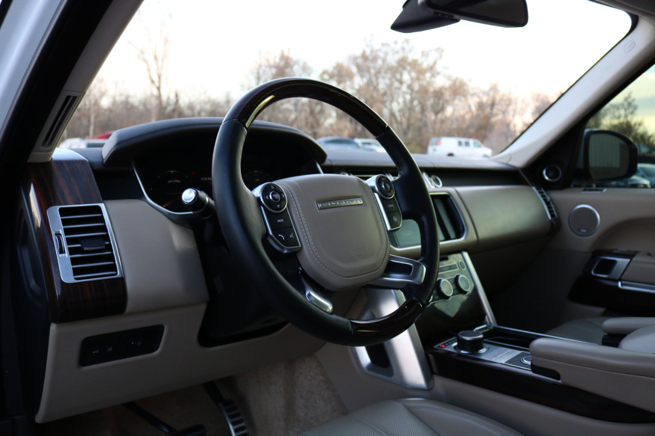 Used 2016 Land Rover Range Rover Supercharged image 23