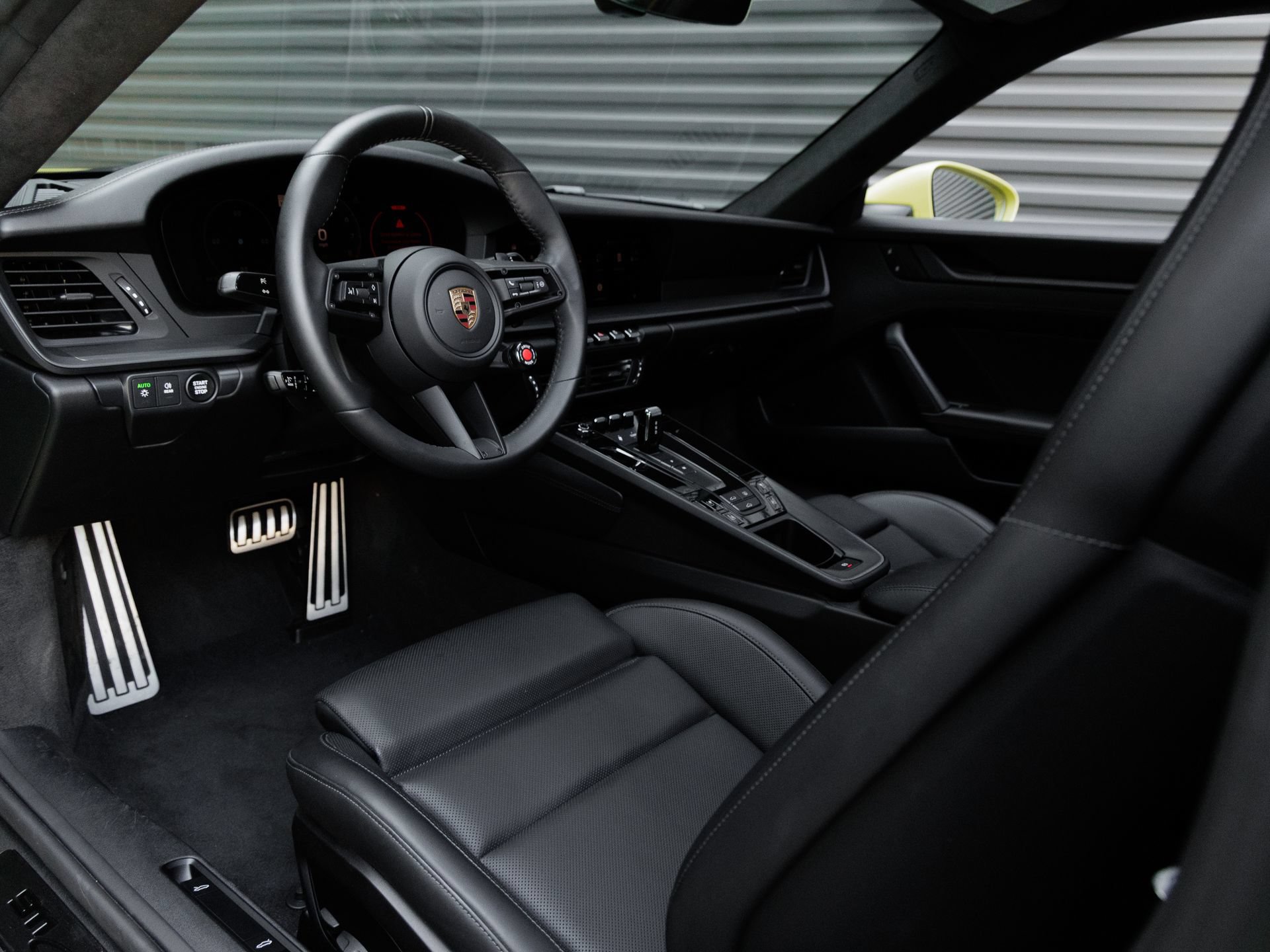 Certified 2025 Porsche 911 Carrera GTS RWD image 4