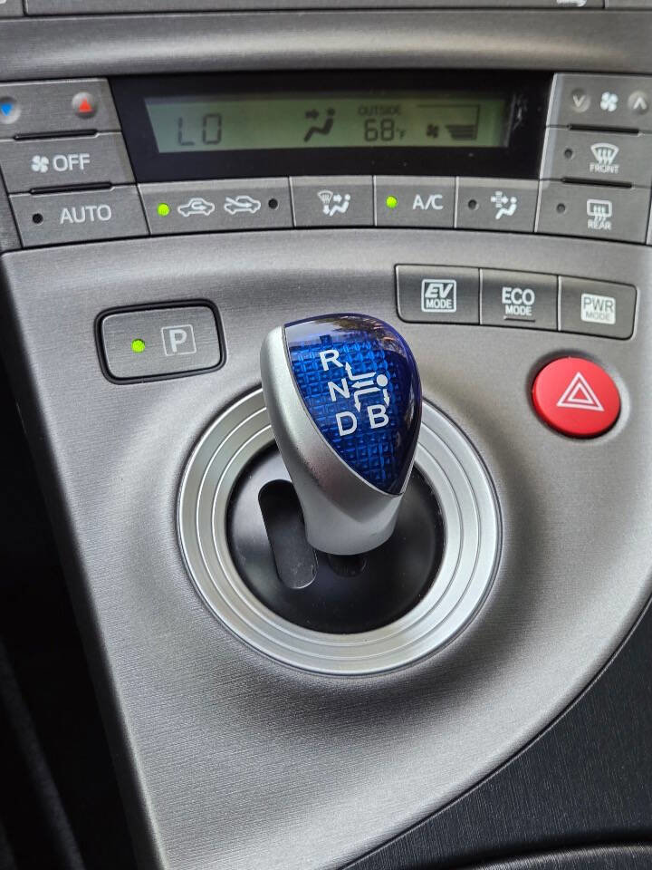 Used 2012 Toyota Prius Four w/ Deluxe Solar Roof Pkg image 30