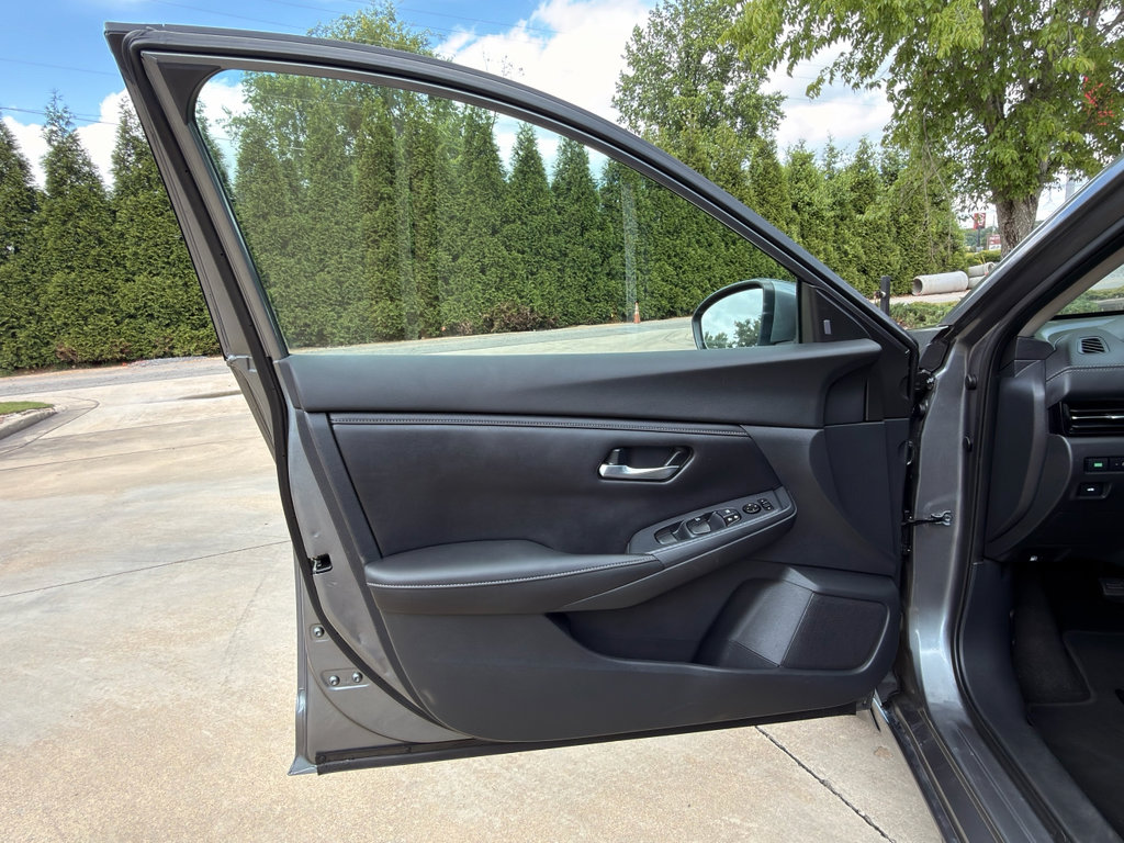 Used 2020 Nissan Sentra SV FWD image 9